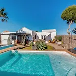 Kura * Puerto del Carmen (Lanzarote)