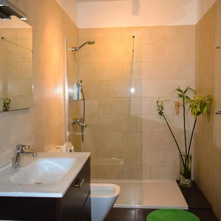 Kura 公寓 卡门港