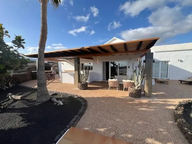 Kura * Puerto del Carmen (Lanzarote)